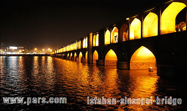 isfahan-seiosepol-Bridge