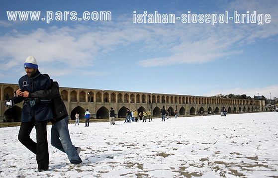 isfahan-seiosepol-Bridge