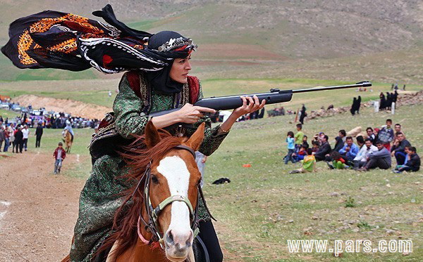 زن عشایر -Tribal women